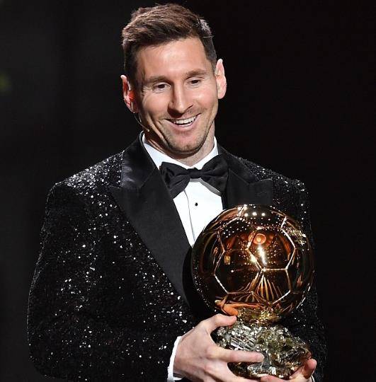 梅西再破纪录,助巴萨稳坐积分榜榜首 梅西再破纪录,助巴萨稳坐积分榜榜首