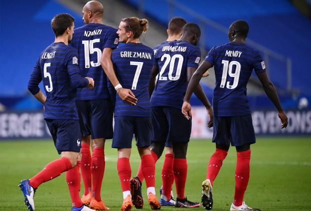 关于法国队在与芬兰队的比赛中豪取三分的信息 关于法国队在与芬兰队的比赛中豪取三分的信息