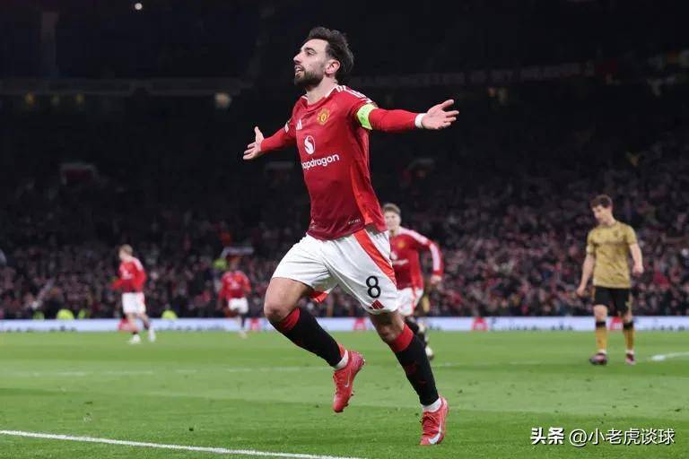 曼联连胜反超前列球队，主帅策略获球员称赞的简单介绍