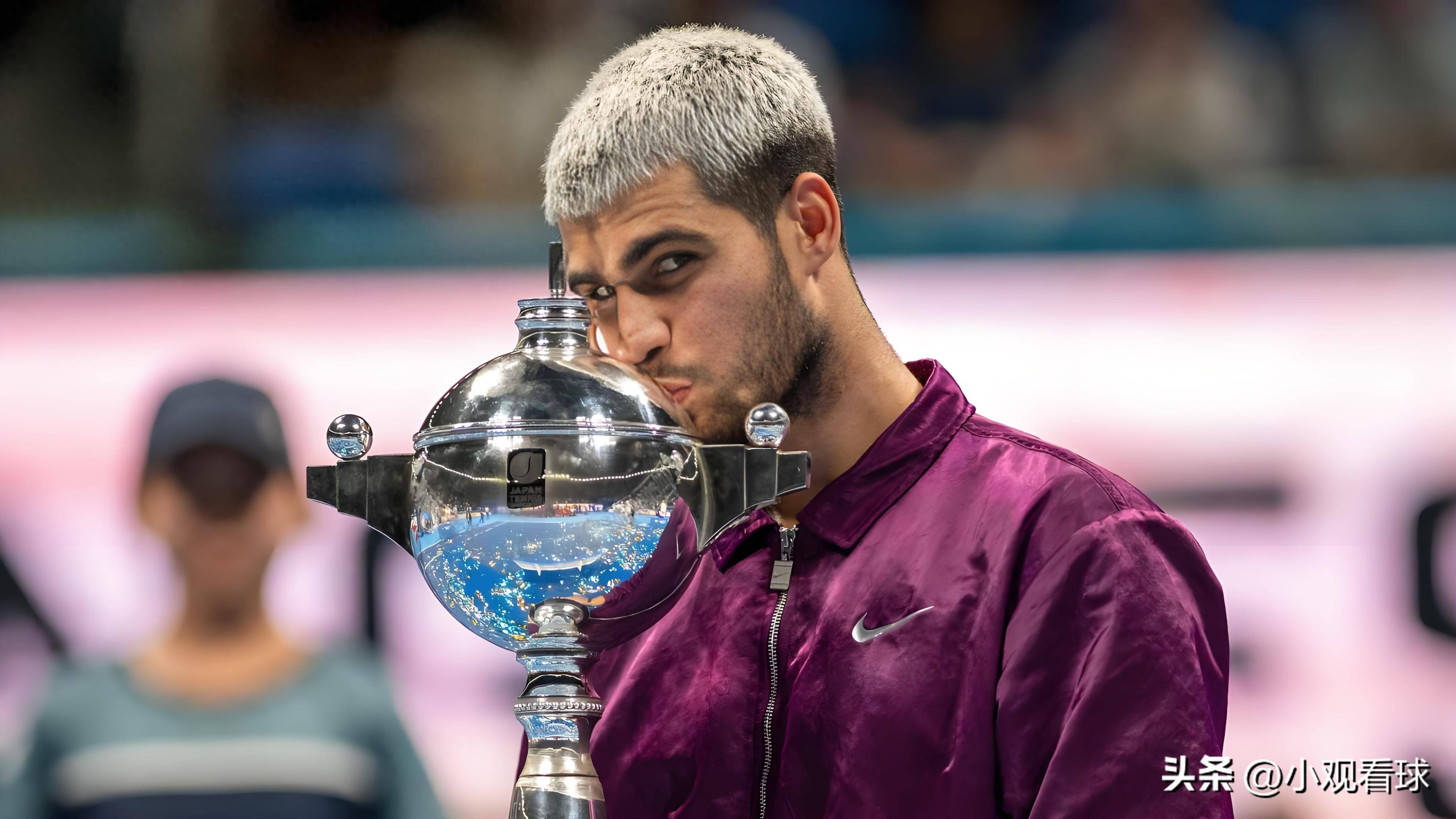 包含联合杯轻取拉沃尔杯，阿尔卡拉斯刷新纪录的词条