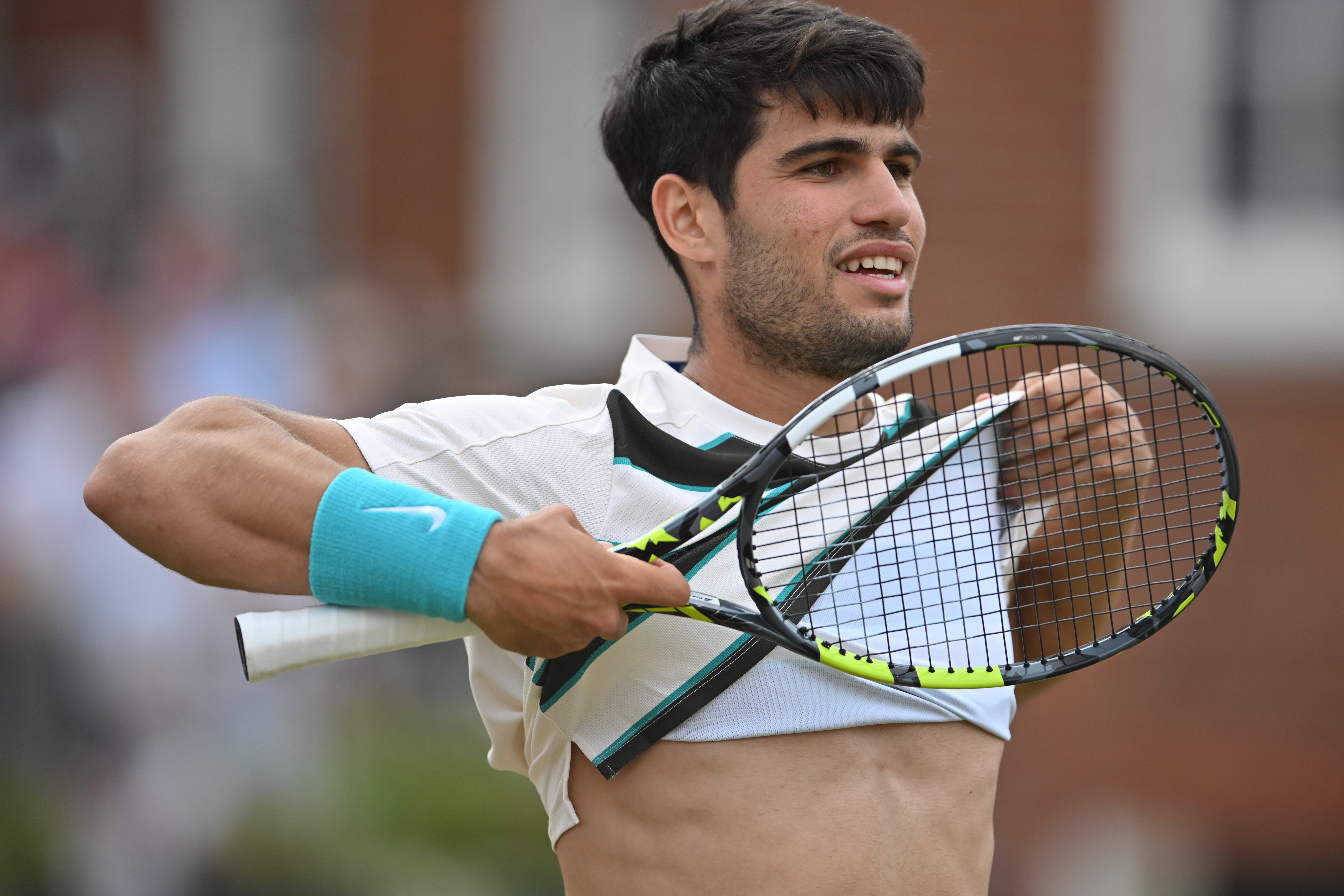 包含联合杯轻取拉沃尔杯，阿尔卡拉斯刷新纪录的词条