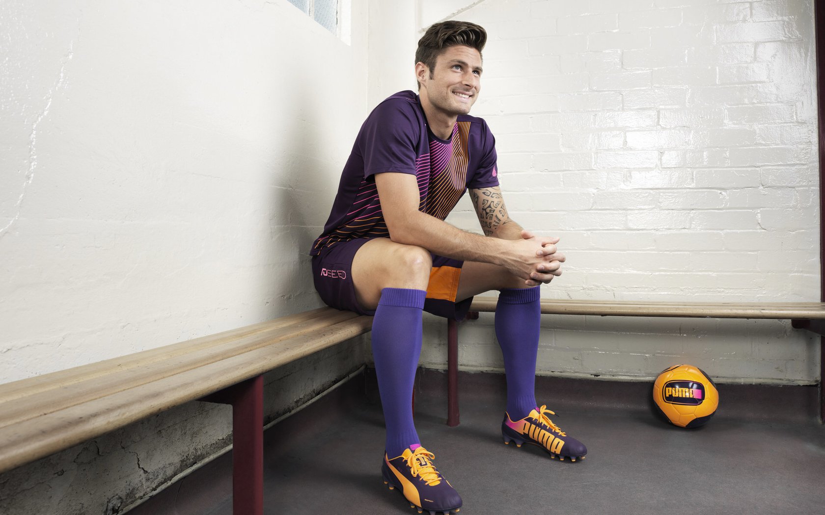 欧冠半决赛之夜,阿拉巴的稳定输出,从不掉线的防线基石